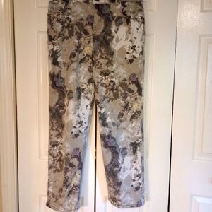 Lori Goldstein boyfriend print jeans Size 10  gray + cream combo